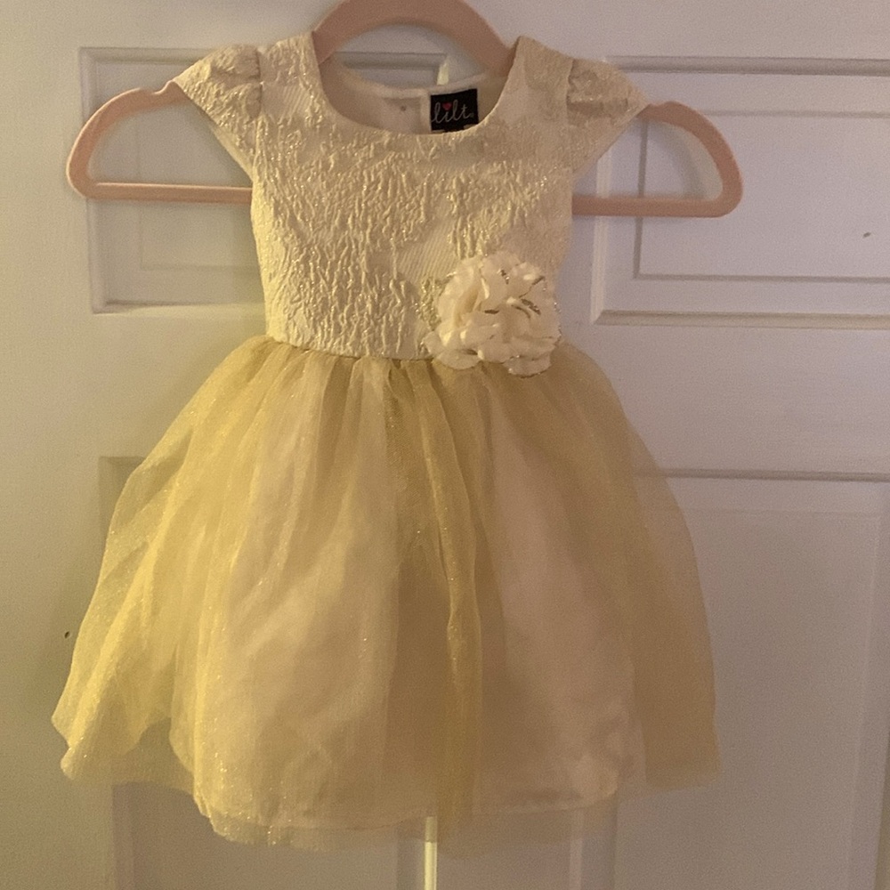 Girls 3T gold holiday dress
